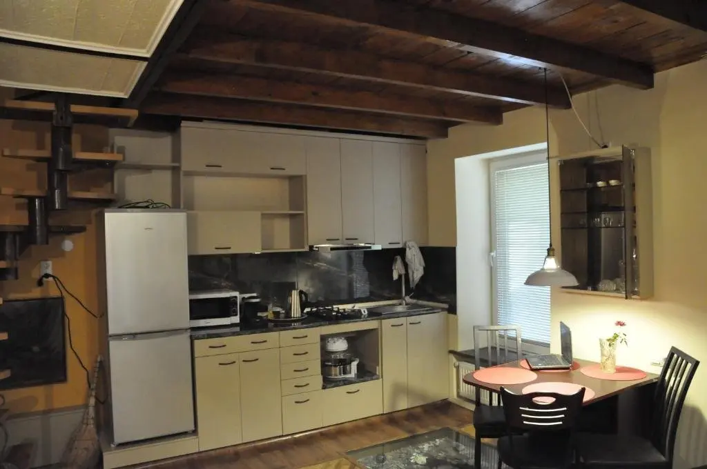 Тбилиси: Whole Elite Apartment for Rent 1-5 person on Ave Rustaveli
