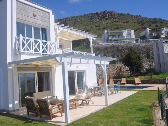 Тургутрейс: Villa Andrew