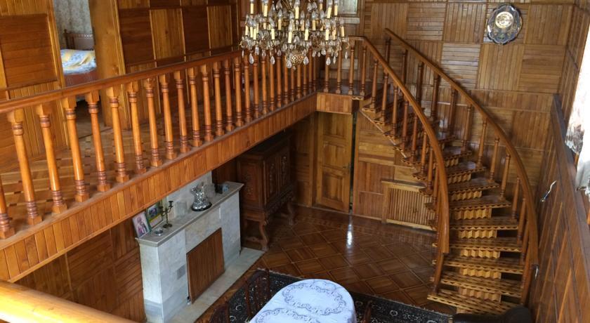 Зугдиди: Guest House on Stalin Street 50