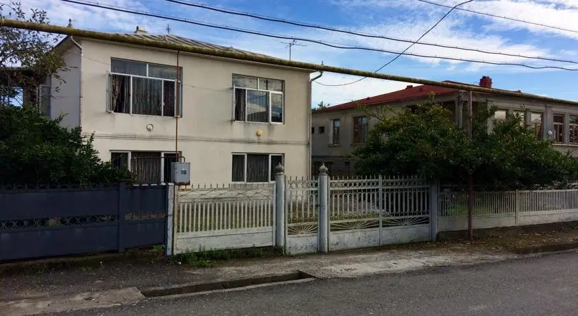 Зугдиди: Guest House on Stalin Street 50