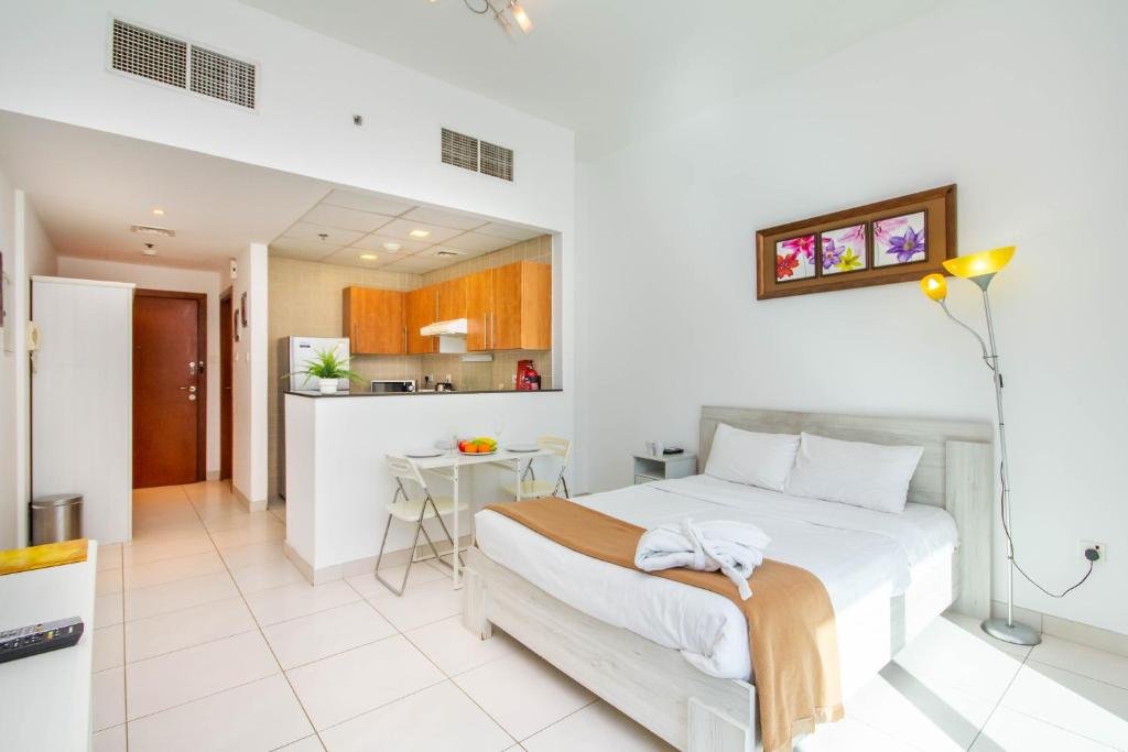 Дубай: Bespoke Residences - Studio Apartment with Marina View