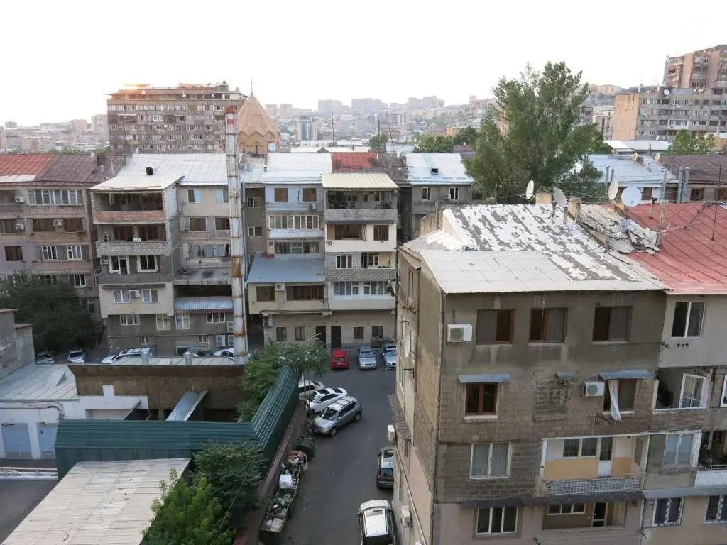Ереван: RC apartments at 21 Sayat-Nova avenue