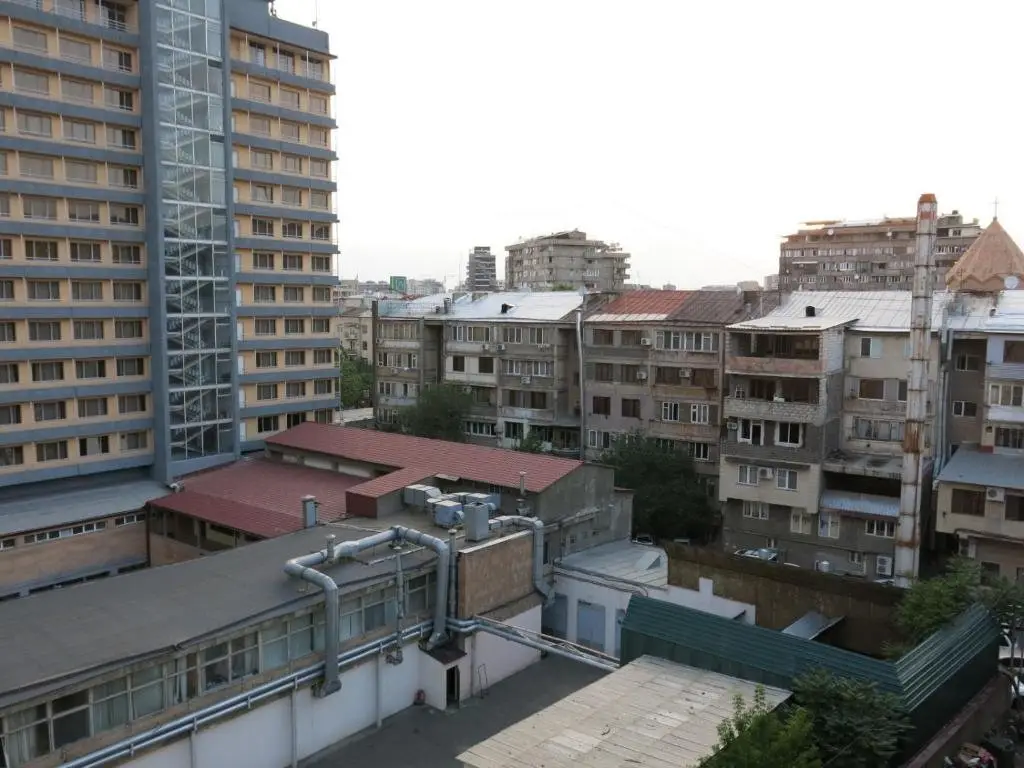 Ереван: RC apartments at 21 Sayat-Nova avenue