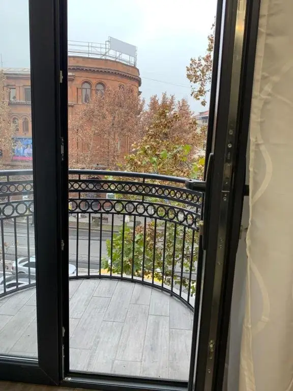 Ереван: Nice and Cozy Apartment in the Heart of the City