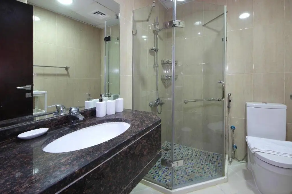 Дубай: Signature Holiday Homes - Elegant Studio Apartment in Arena Apartments
