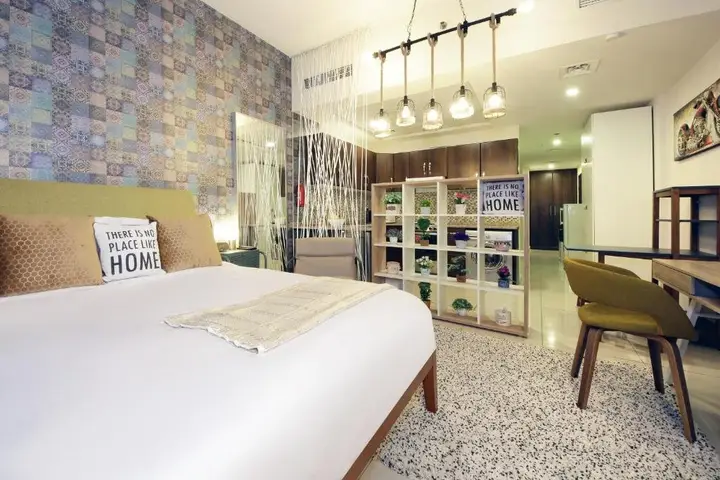 Дубай: Signature Holiday Homes - Elegant Studio Apartment in Arena Apartments