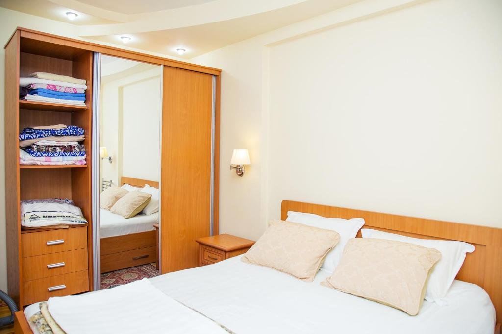 Ташкент: Cozy and comfortable apartment near Bobur Park