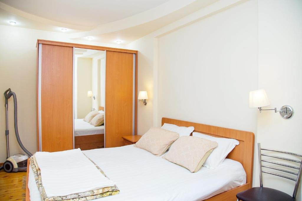 Ташкент: Cozy and comfortable apartment near Bobur Park