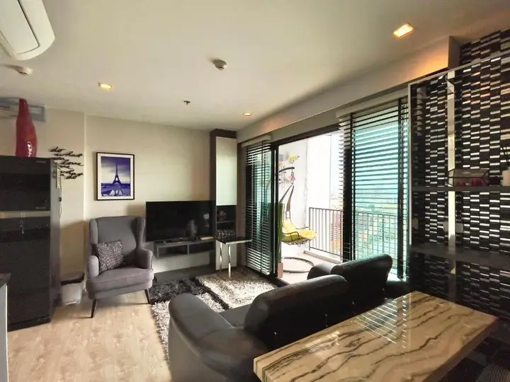 Паттайя: The Base Central Pattaya Deluxe Kingsize