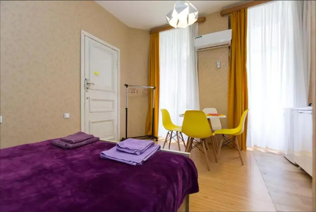 Pop Art Studio Apartment — фото 1