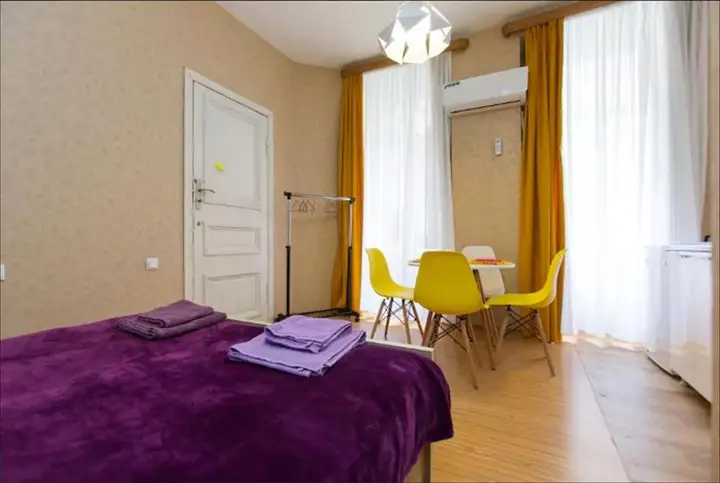 Тбилиси: Pop Art Studio Apartment