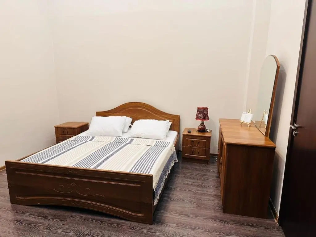 Батуми: Old batumi apartment on Kostava 9