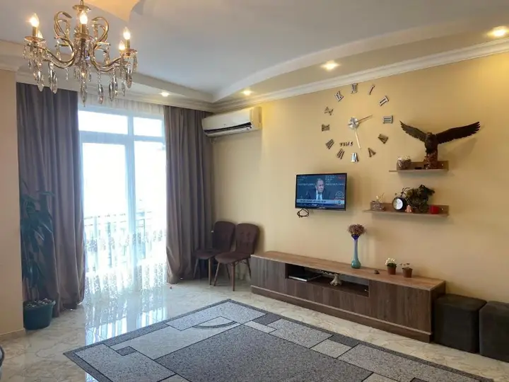 Батуми: apartment 65 in the makhinjauri