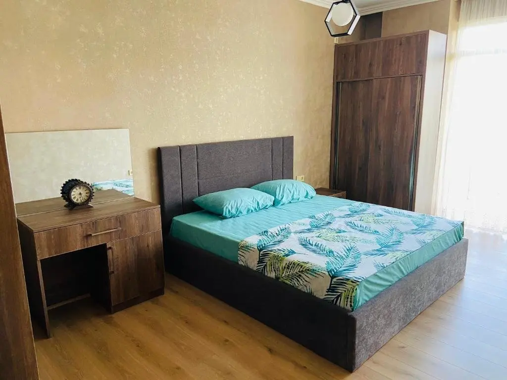 Батуми: apartment 65 in the makhinjauri