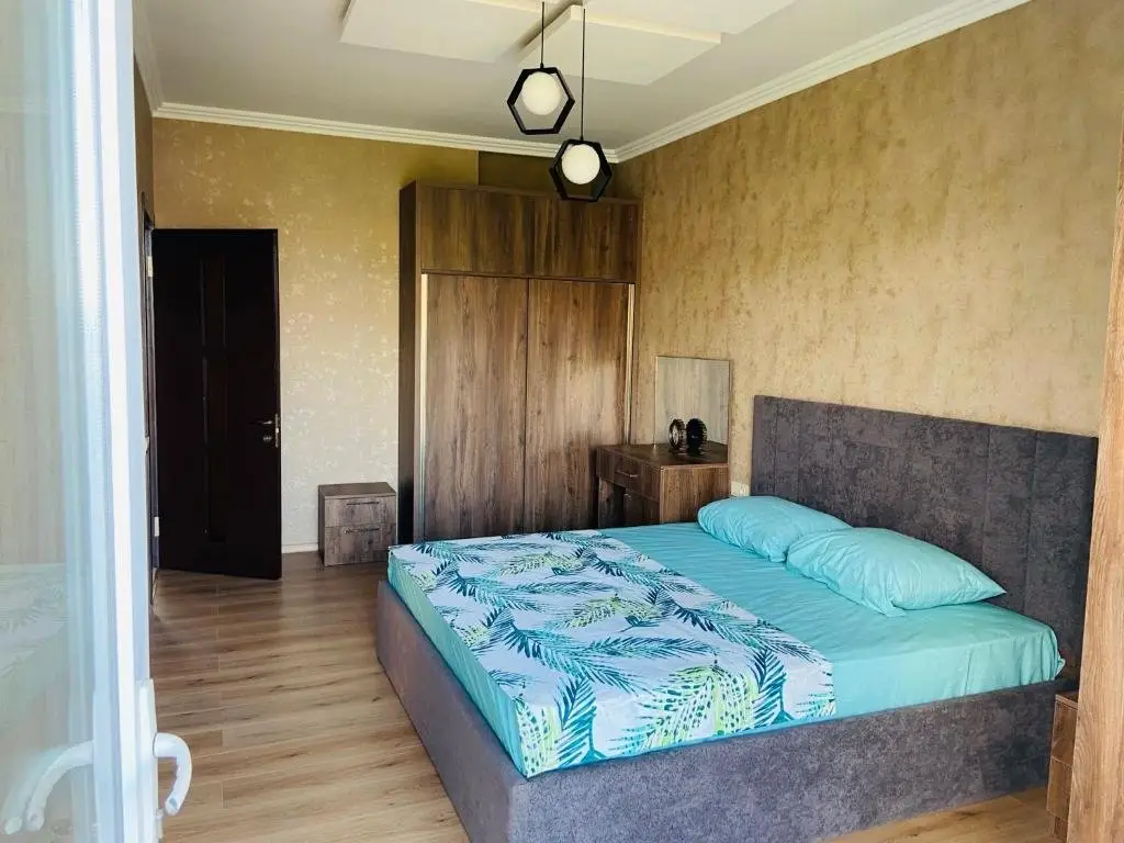 Батуми: apartment 65 in the makhinjauri