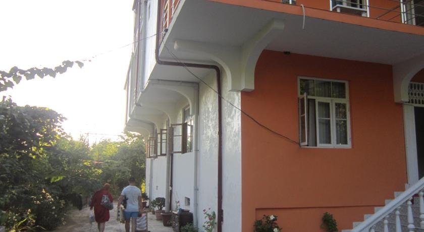 Батуми: Galaxy House Kvariati 6