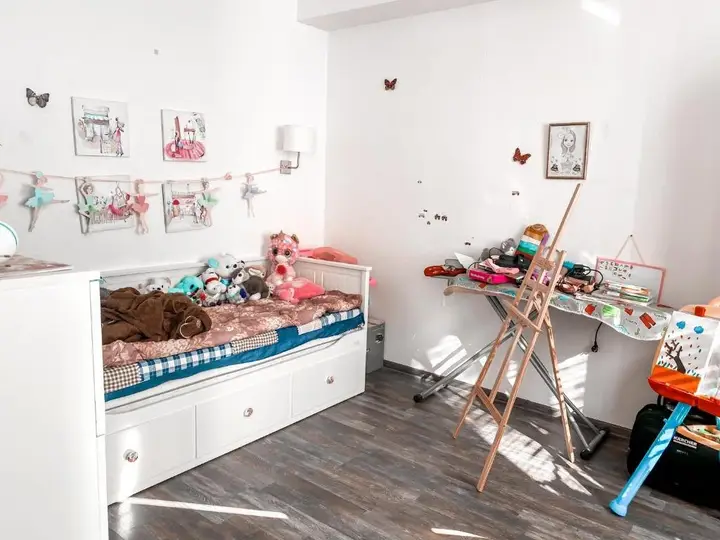 Тбилиси: cozy 2 bedroom apartment in vintage style