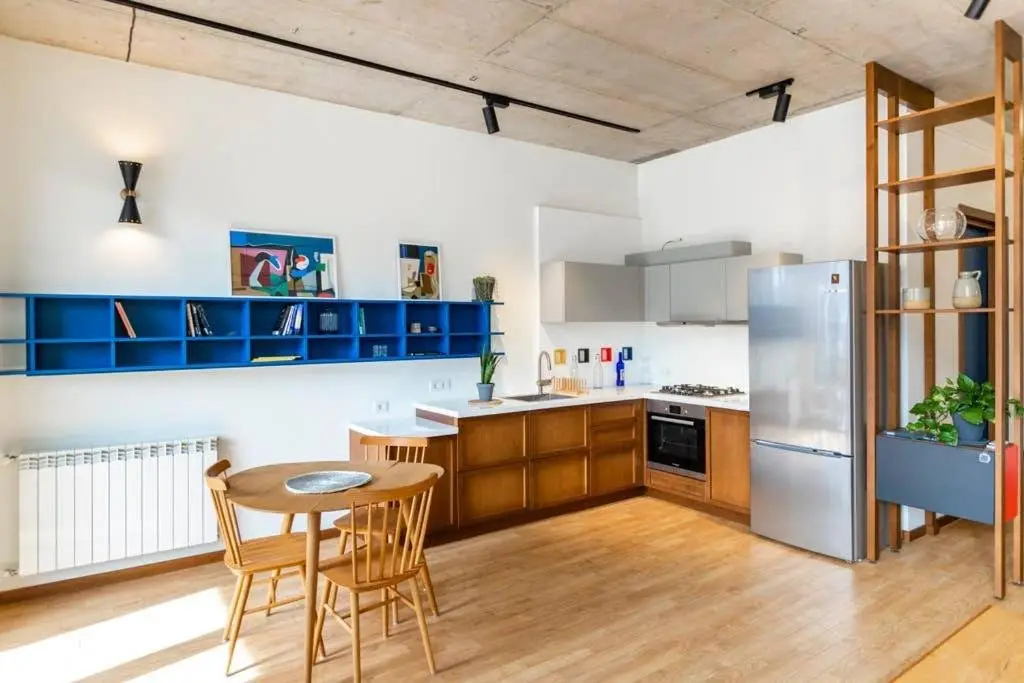 Тбилиси: Modern 1Br Apt W Spacious Balcony And A Bathtub