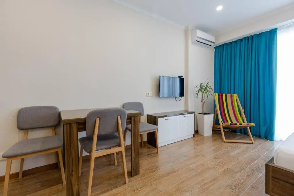 Батуми: Comfy and Modern Studio Apartment In The Center of Batumi