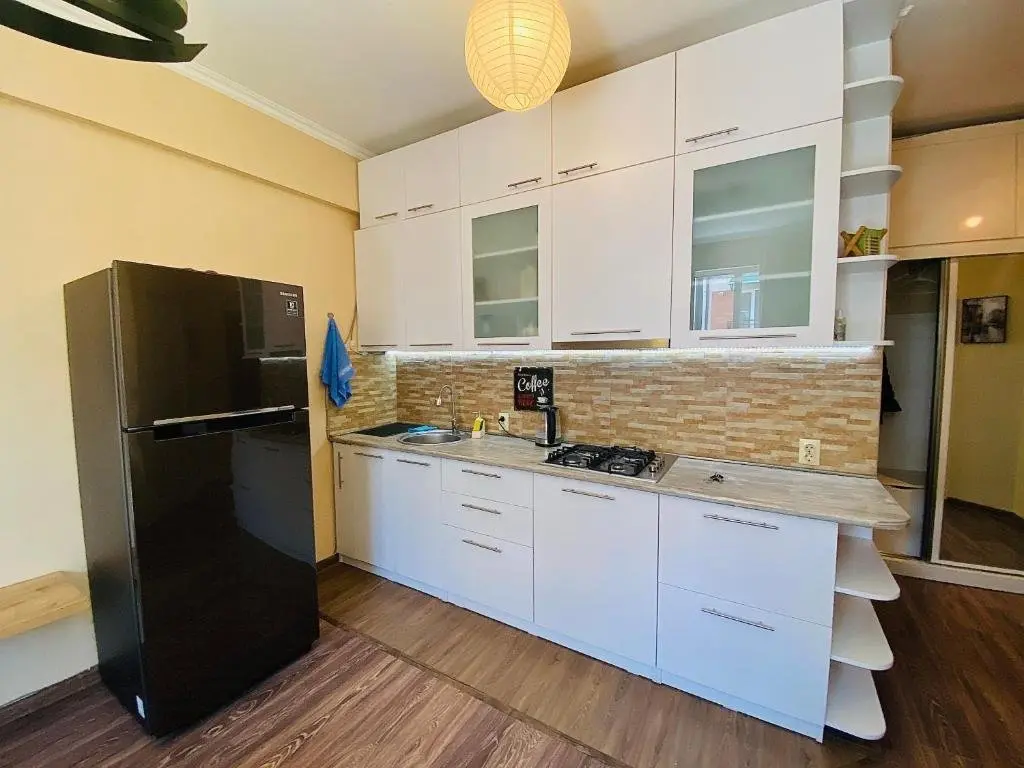 Тбилиси: fully-furnished luxury apartment hosted by beka