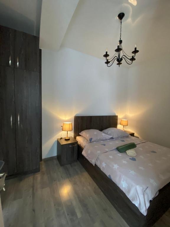 Тбилиси: cici’s studio apartment with balcony