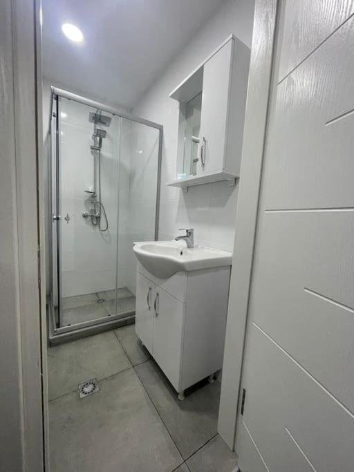 Батуми: Leo Group Luxury Apartment 14 296B Sunrise Batumi