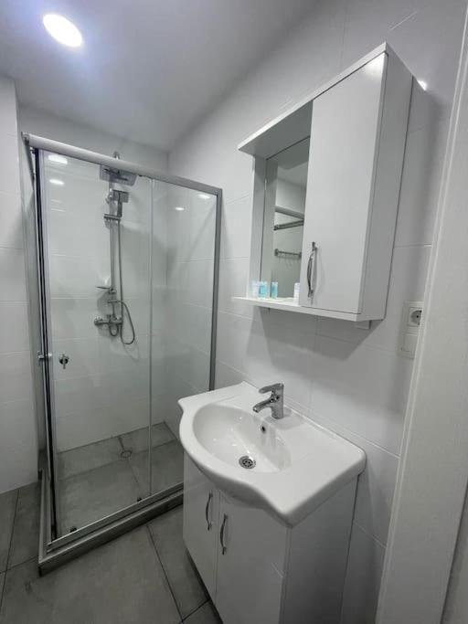 Батуми: Leo Group Luxury Apartment 14 296B Sunrise Batumi