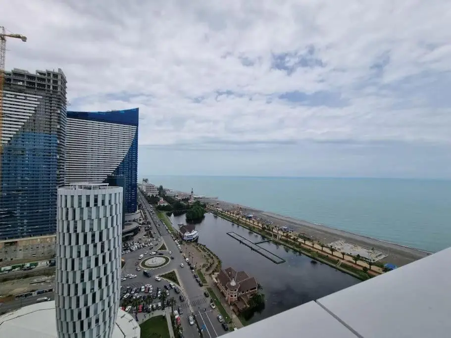 Батуми: Leo Group BEST LUXURY SUITE 20-04 Alliance Palace