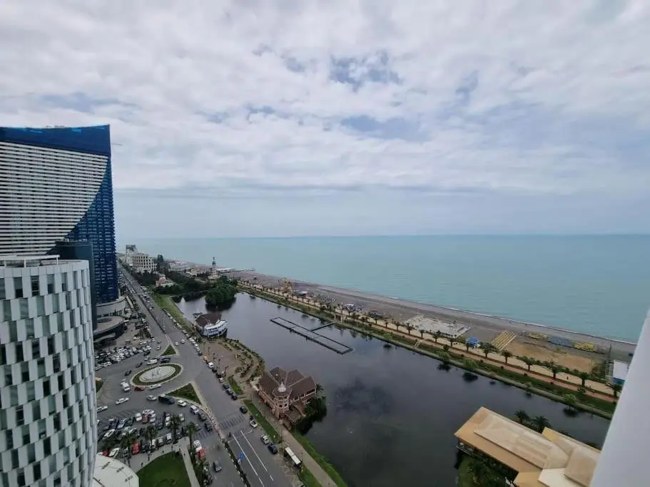 Батуми: Leo Group BEST LUXURY SUITE 20-04 Alliance Palace