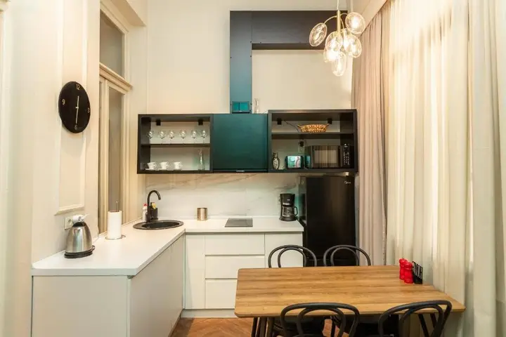 Тбилиси: Stylish 2Br Apartment In The Center Of Tbilisi
