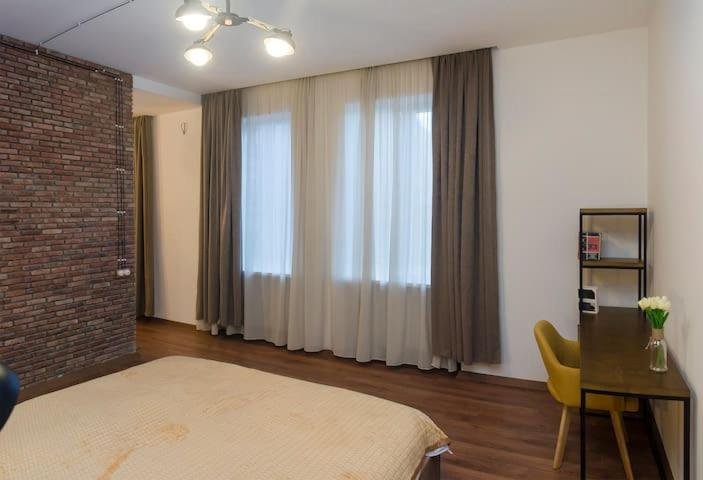 Тбилиси: comfy 3 apartment house for 9 people