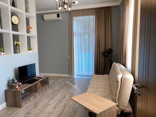 Тбилиси: comfy 3 apartment house for 9 people