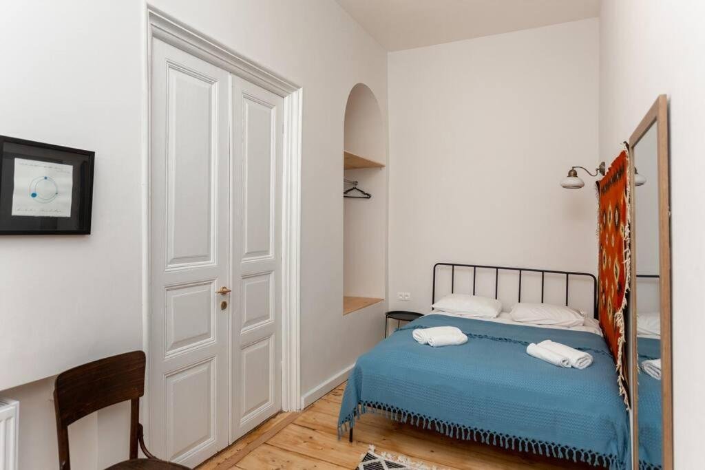 Тбилиси: Charming 2BR Apt in Old Tbilisi