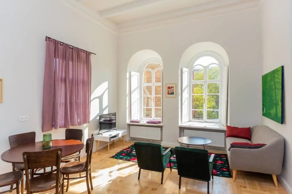 Тбилиси: Charming 2BR Apt in Old Tbilisi