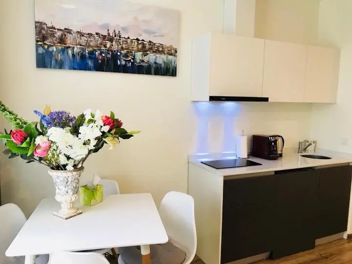 Батуми: Private Apartment On Rustaveli 40