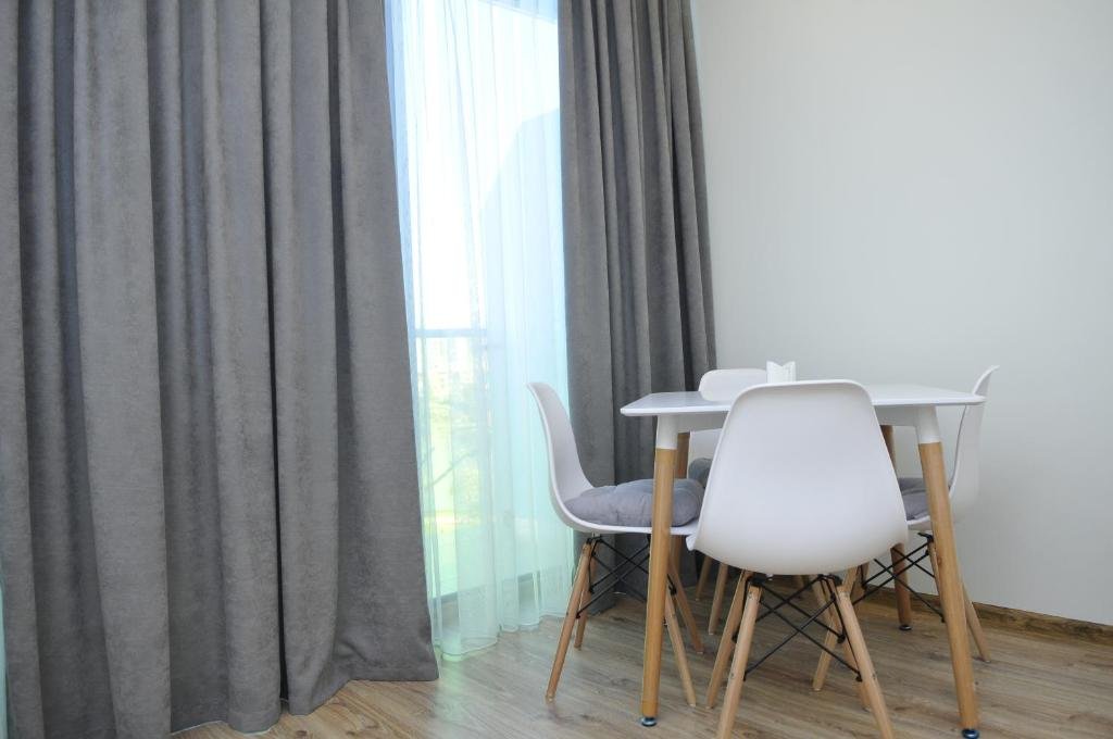 Батуми: Private Apartment On Rustaveli 40