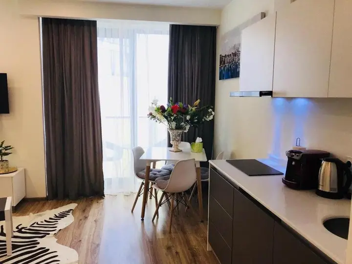 Батуми: Private Apartment On Rustaveli 40