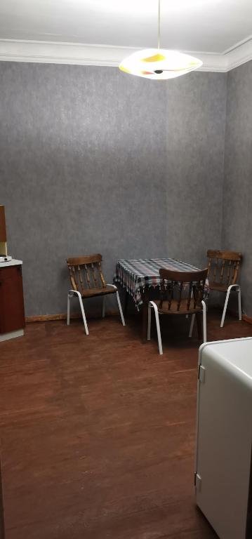 Тбилиси: Number 22 Near The Rustaveli Mcdonald's