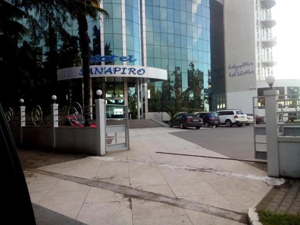Батуми: Apartment On Queen Tamar 6