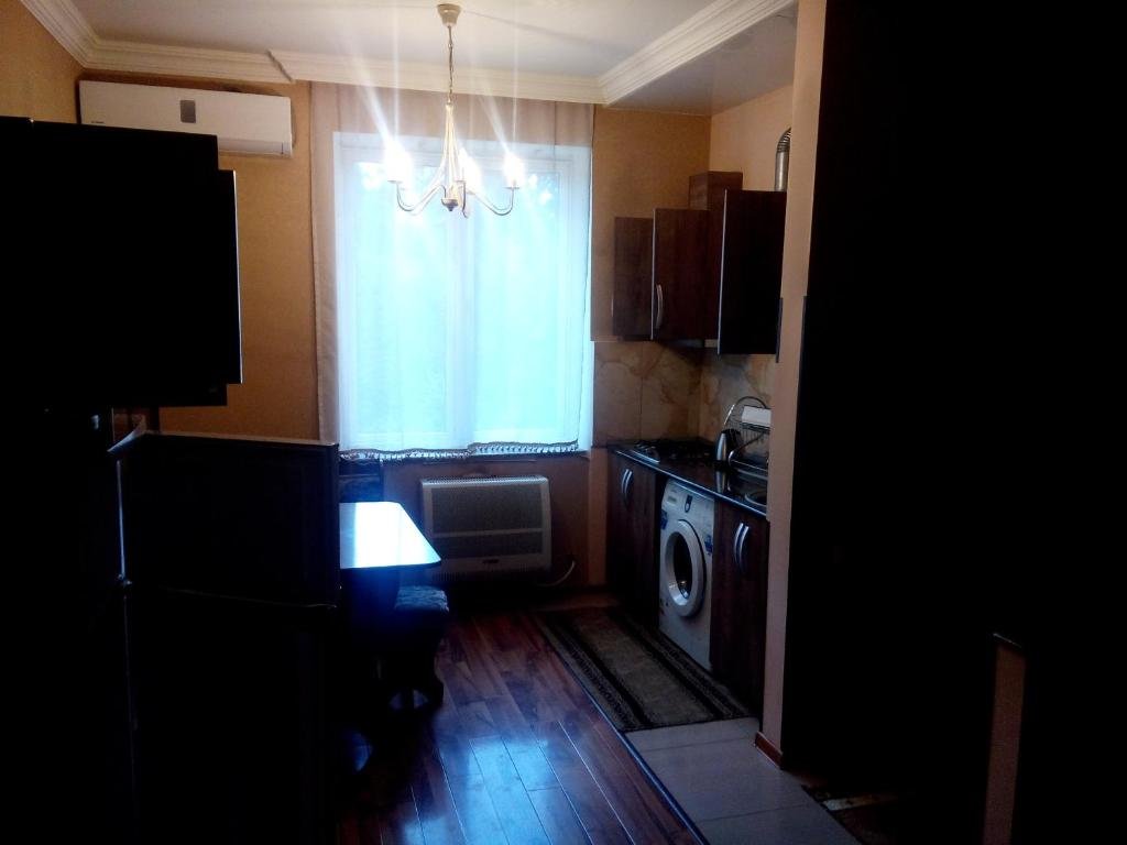 Батуми: Apartment On Queen Tamar 6