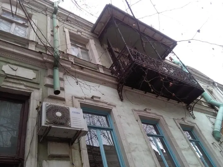 Тбилиси: Door 8