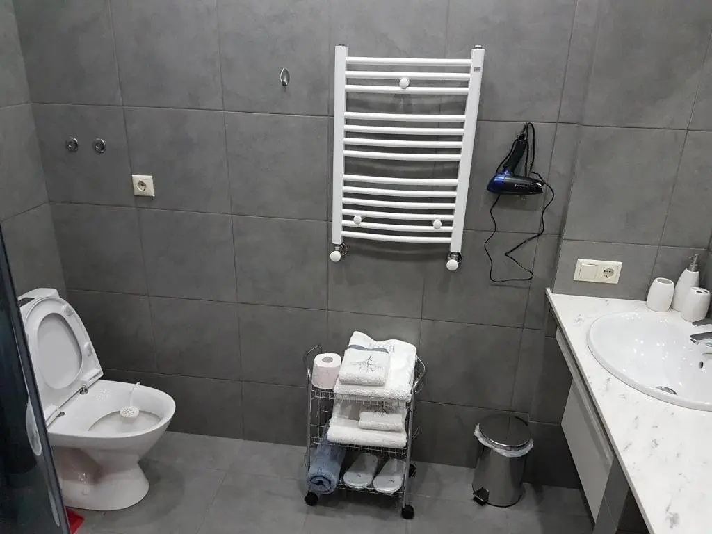 Тбилиси: Flat 8