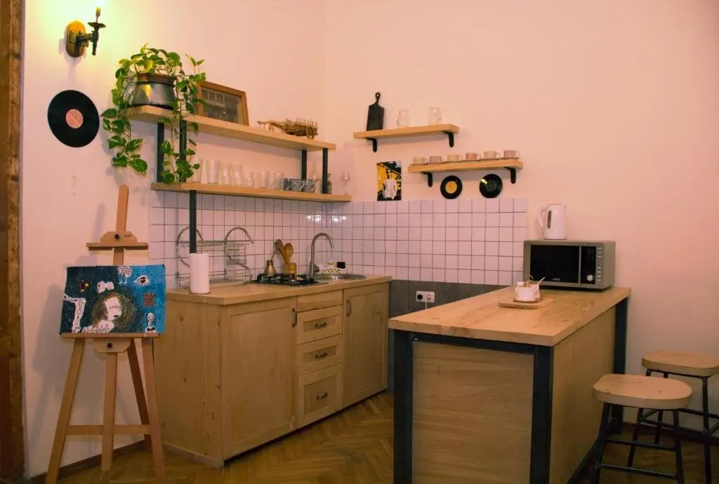 Тбилиси: Al. Diuma Street 15 apartment