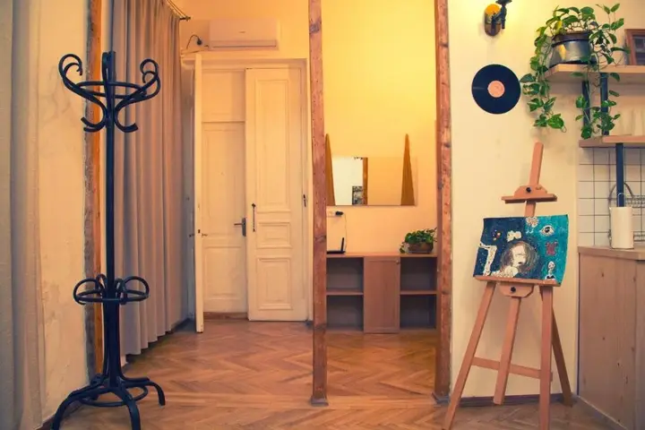 Тбилиси: Al. Diuma Street 15 apartment