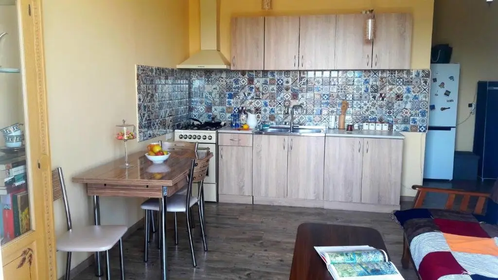 Тбилиси: Apartment next to Kikvidze Square