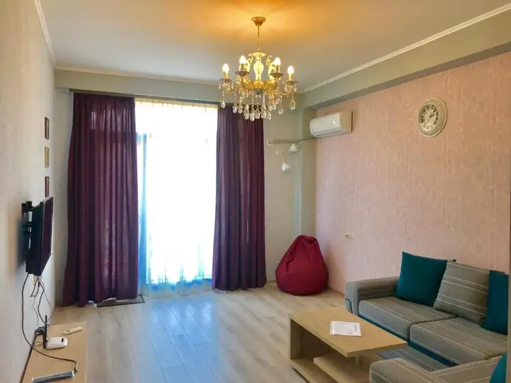 Тбилиси: Apartment 2 Balconies