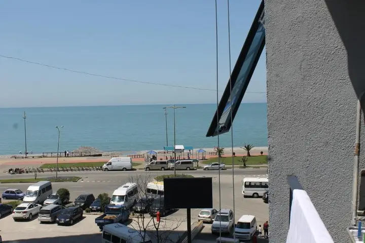 Батуми: Apartament 20 meters from the sea