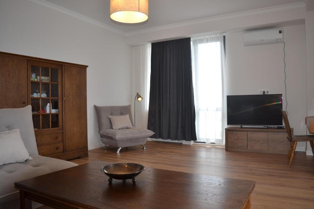 Тбилиси: Apartment on Paliashvili 6