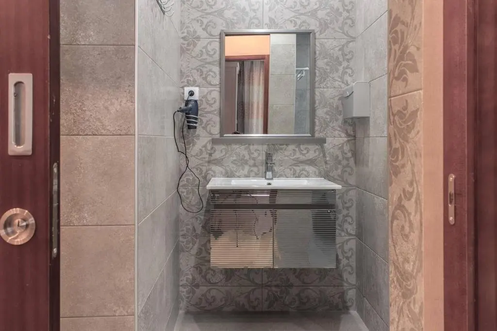 Тбилиси: apartment chovelidze st.8 #2