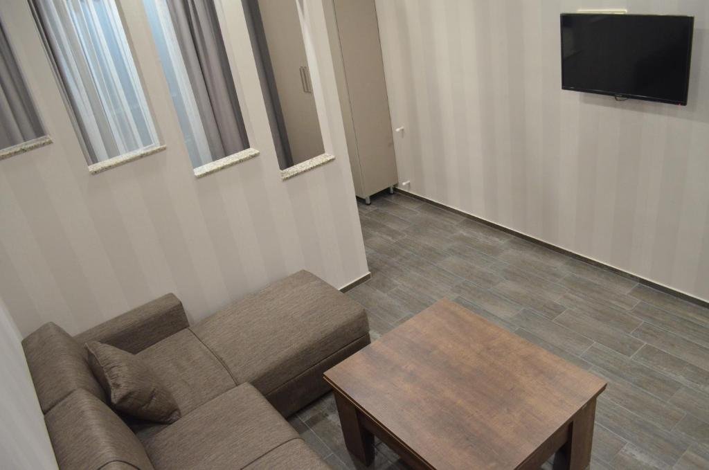 Батуми: Apartment Sea View Pirosmani 168a